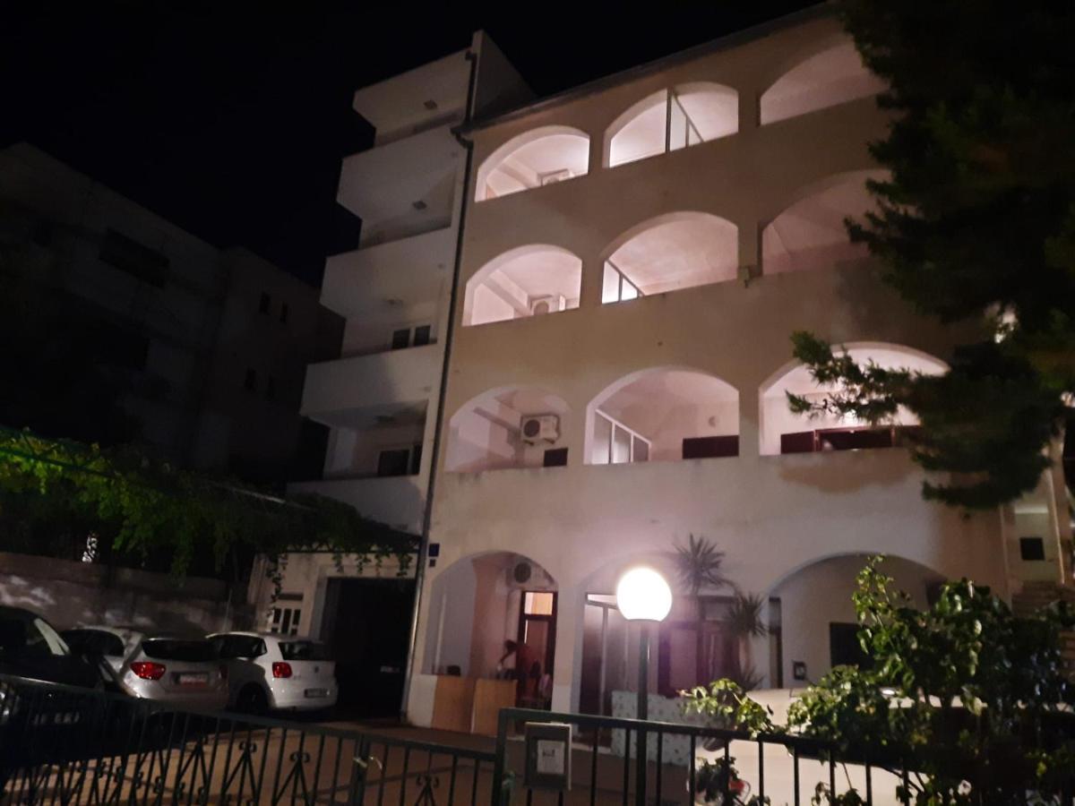 Apartmani R&B Radalj Makarska Extérieur photo