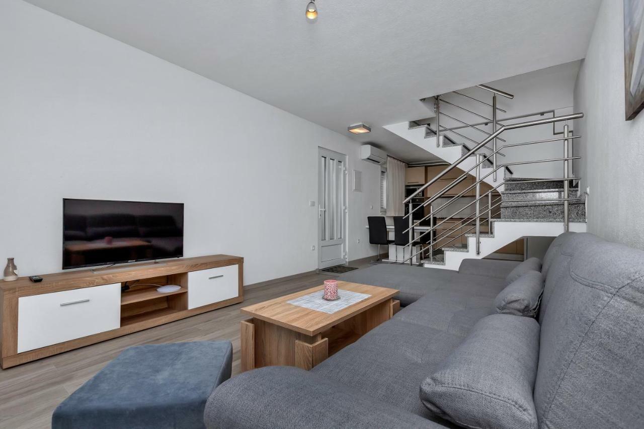 Apartmani R&B Radalj Makarska Extérieur photo